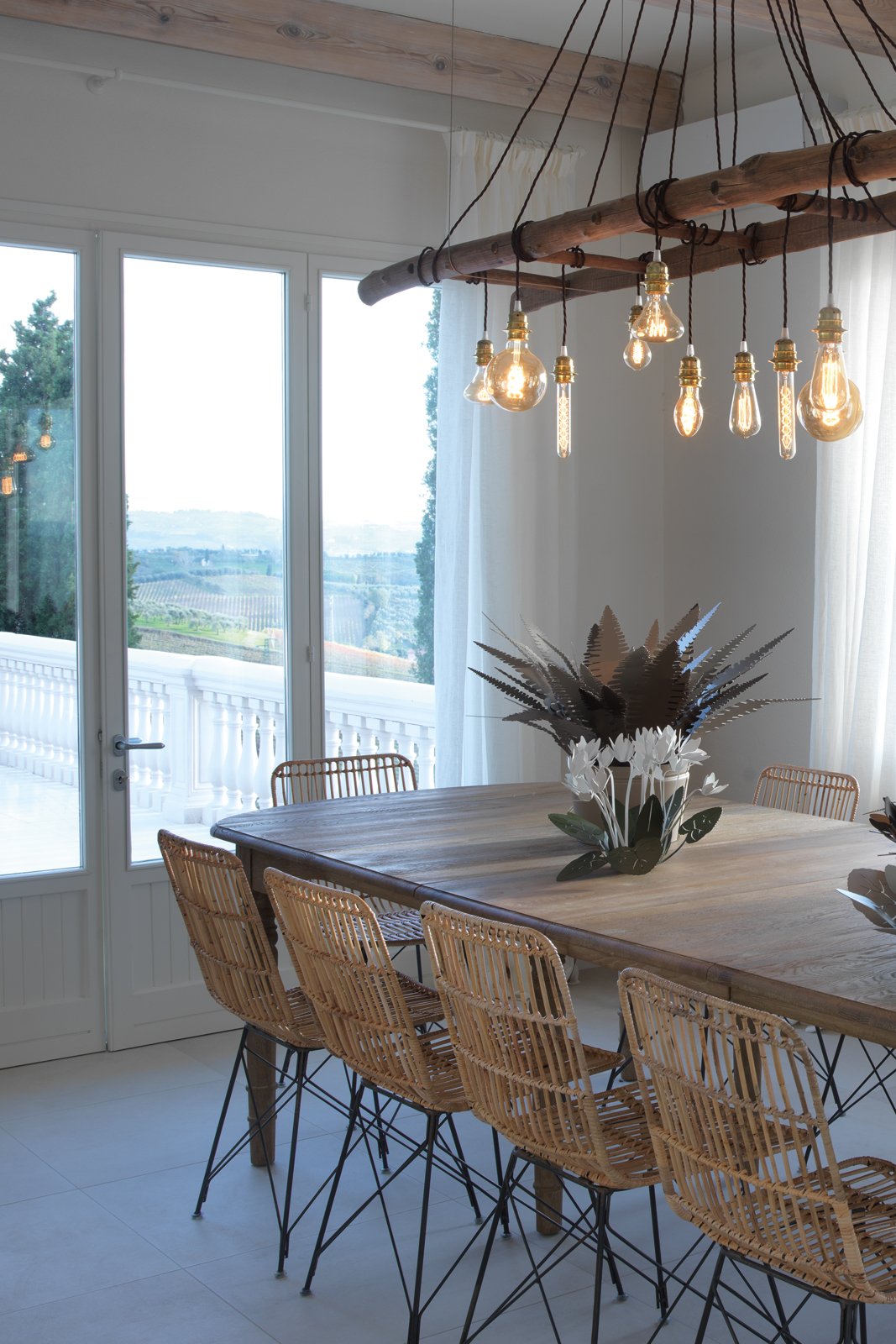 Pièce maîtresse en forme de cyclamen