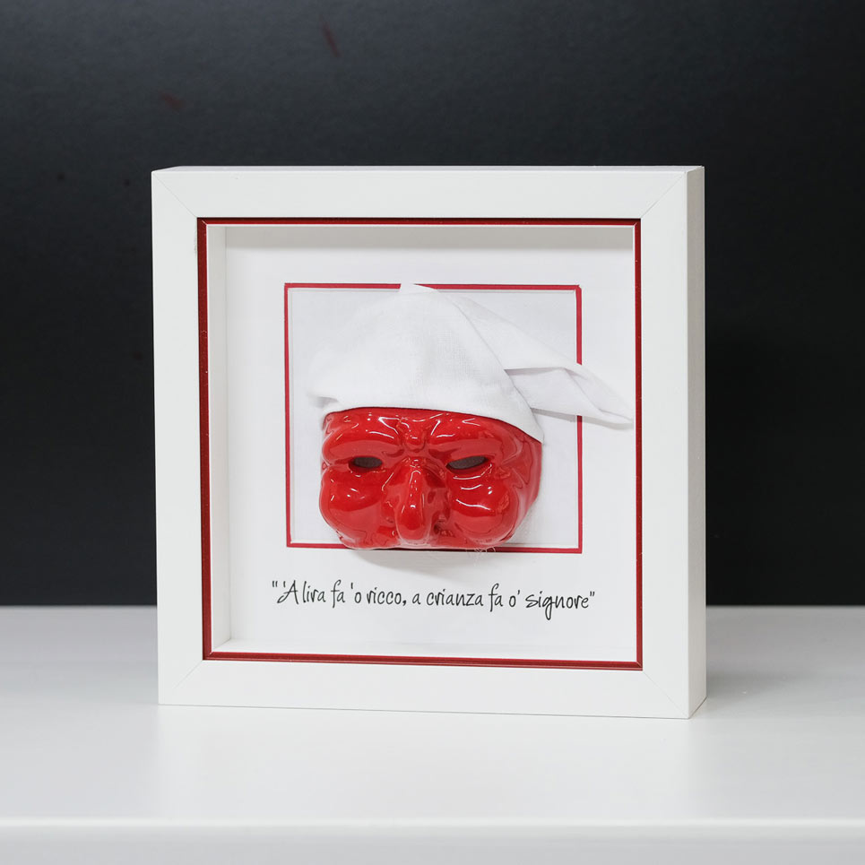 Pulcinella rosso in ceramica
