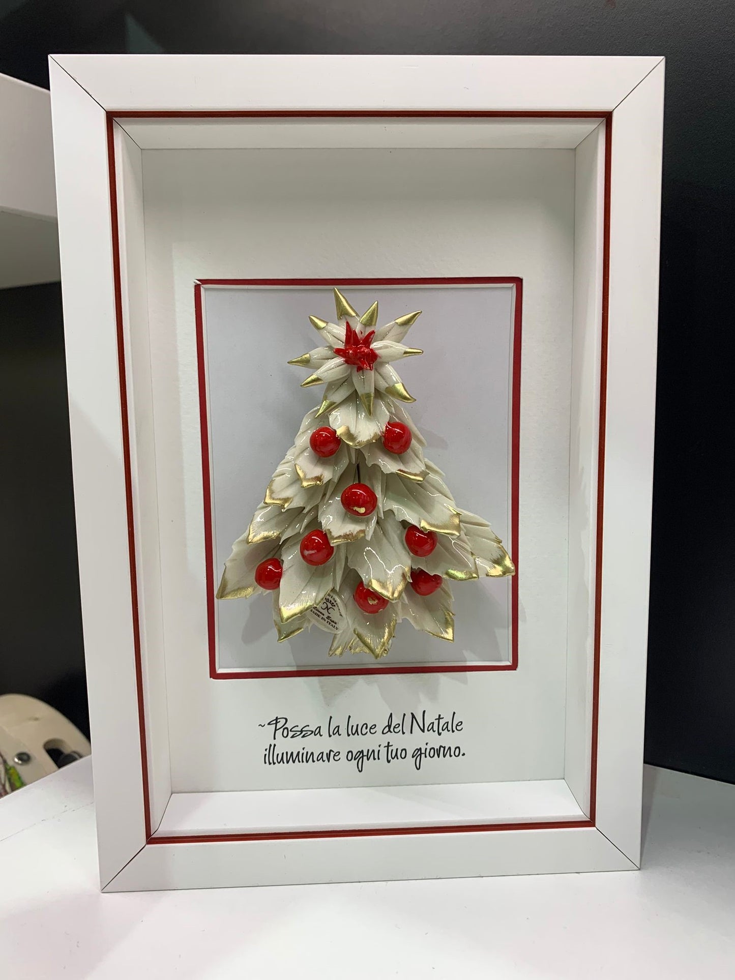 Albero di Natale in Ceramica di Capodimonte con Cornice colore rosso