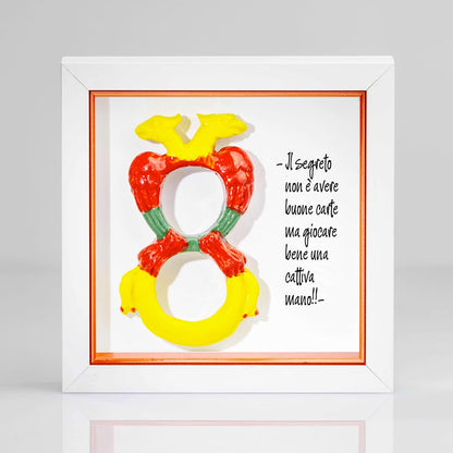 Cornice artigianale con Asso di denari delle carte napoletane e frase decorativa da appendere oda appoggiare personalizzabile