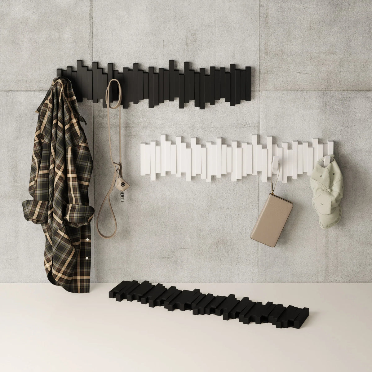 Appendiabiti da Parete a Scomparsa Sticks Nero –  8 Ganci Umbra